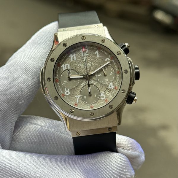 Hublot Flyback Chronograph Titanium Flame Grey Dial 1926.NL30.1