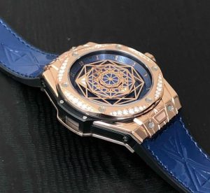 Hublot Sangbleu 18k Rose Gold 39mm 465.OS.7189.VR.1204.MXM19