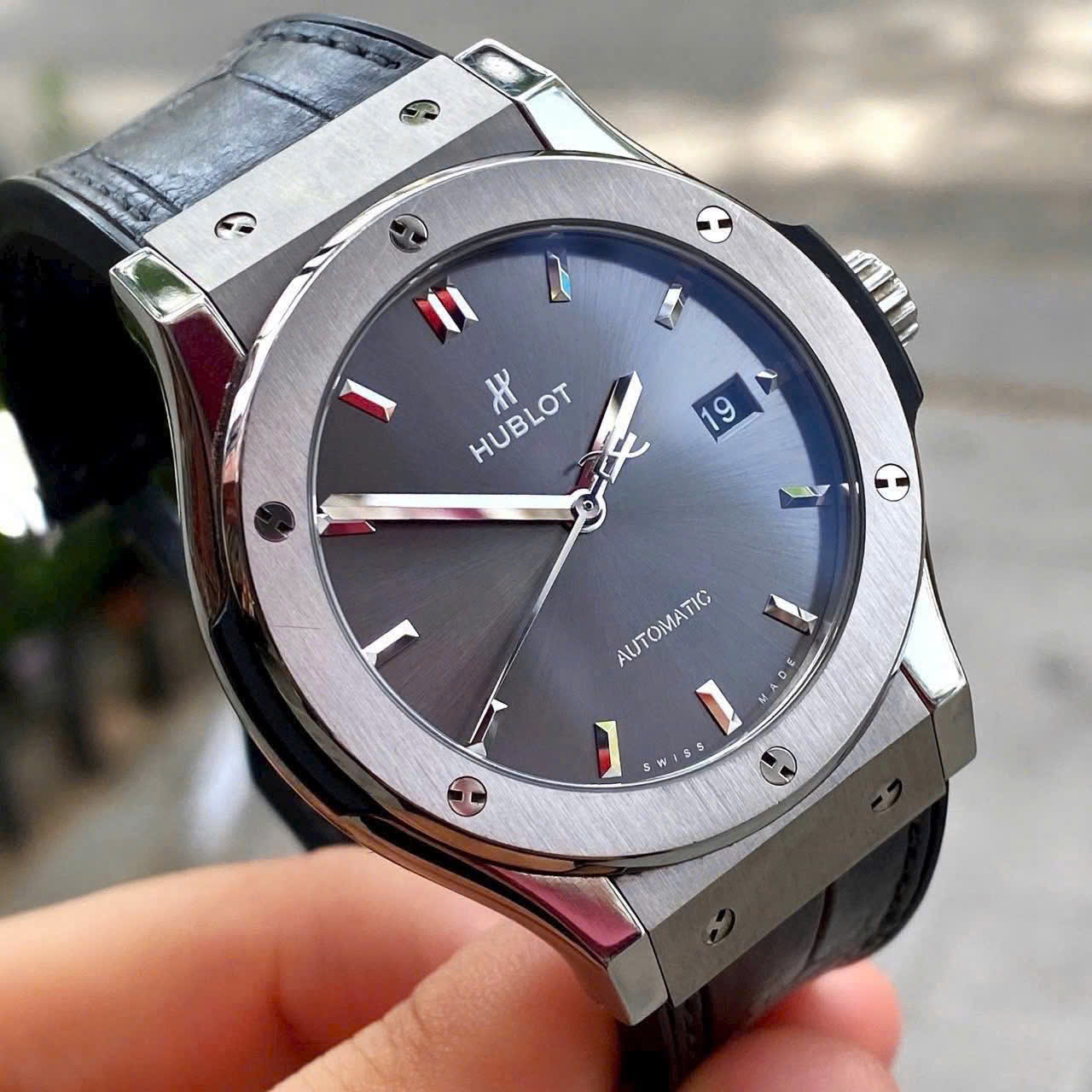 195771260908186945618