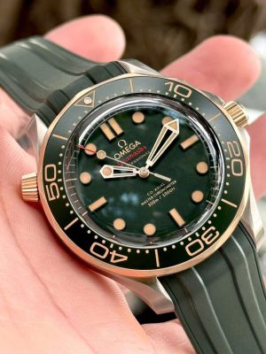 Omega Seamaster Diver 300M 210.92.42.20.10.001 42 Titanium