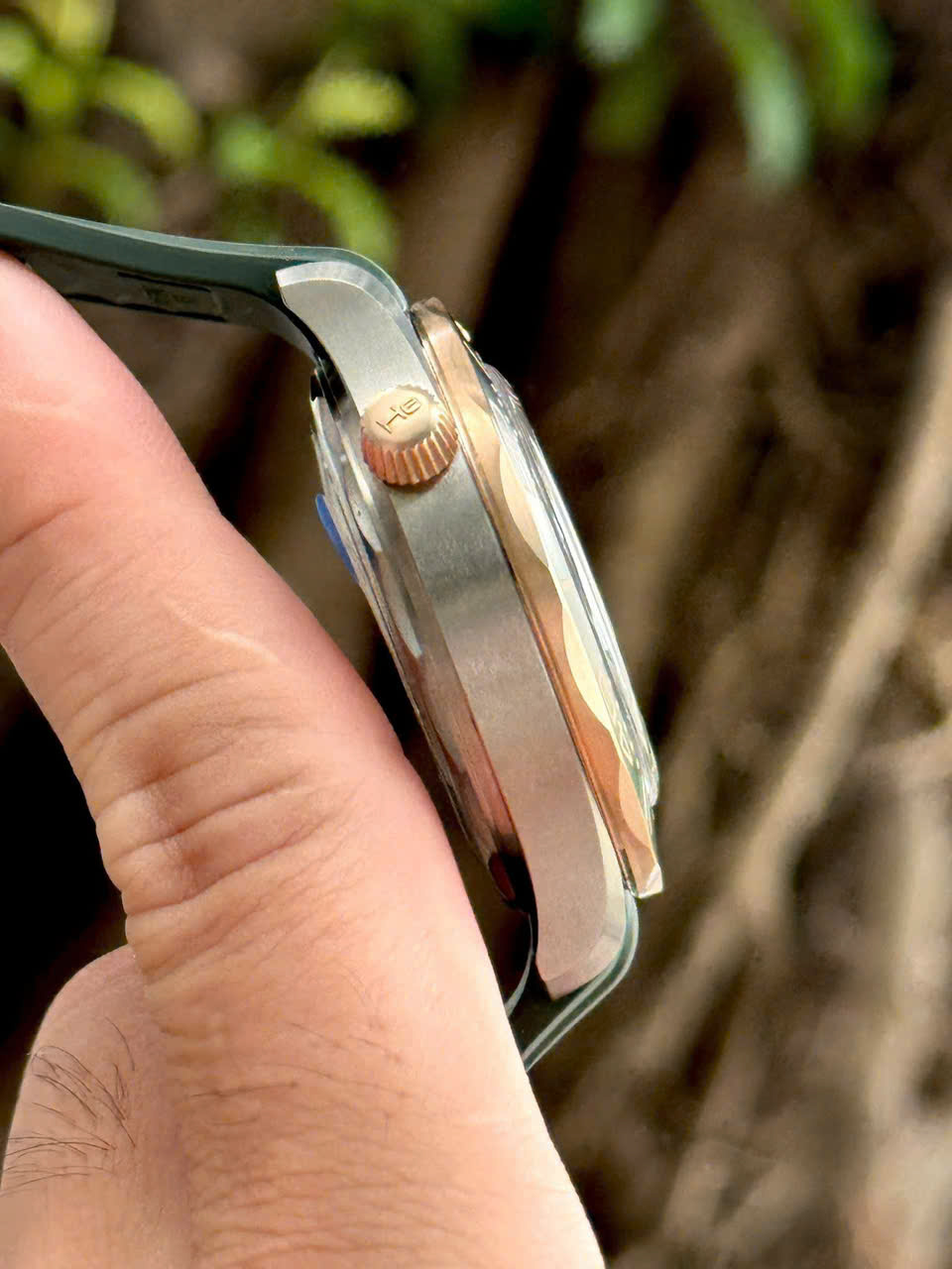 403717070842098562826