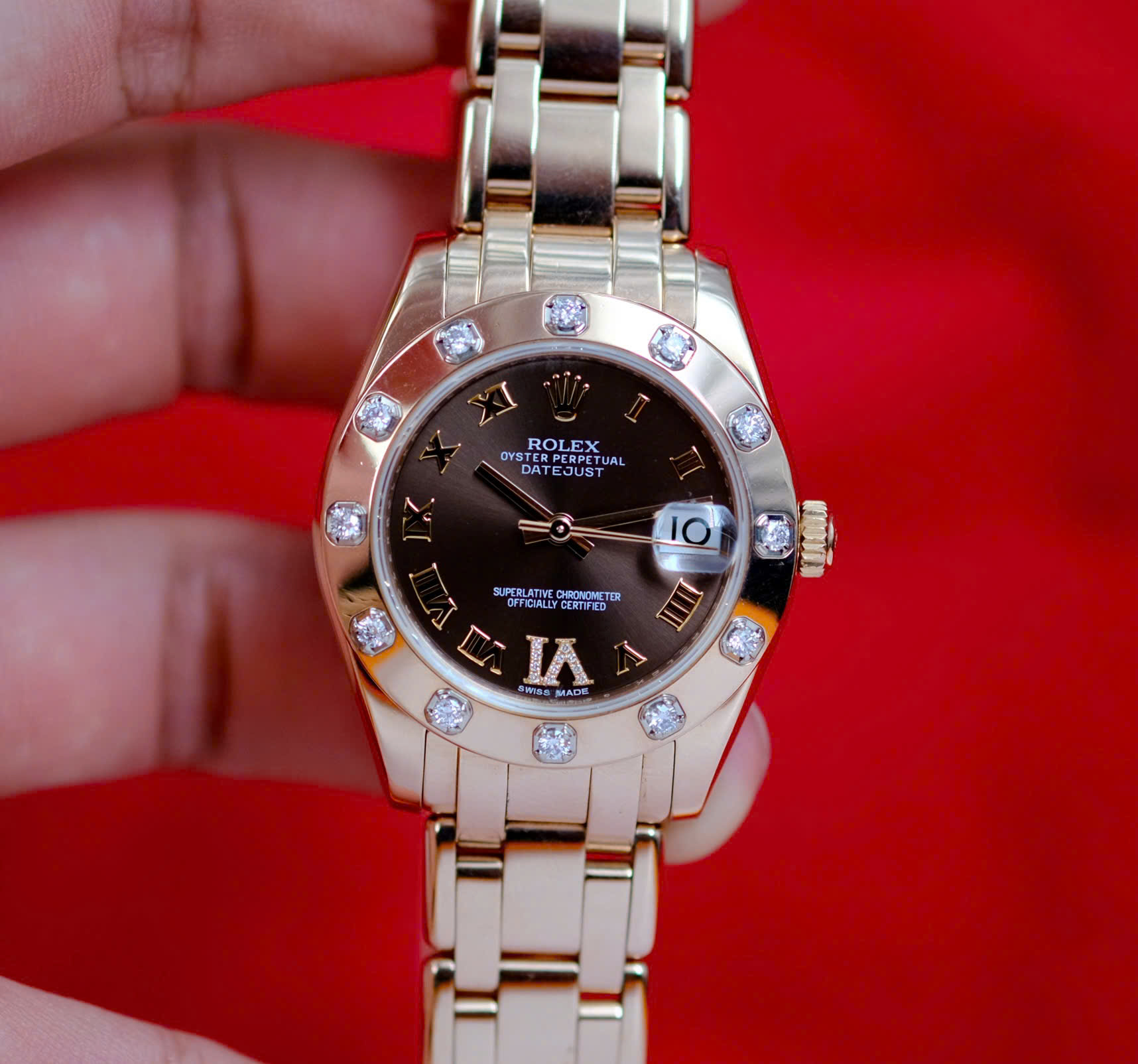 136851711632075595574