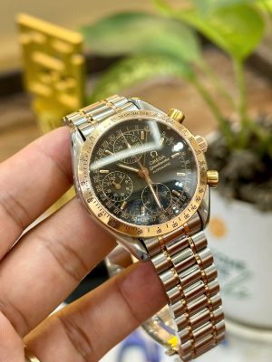 Omega SpeedMaster DayDate Chronograph 3321.80.00