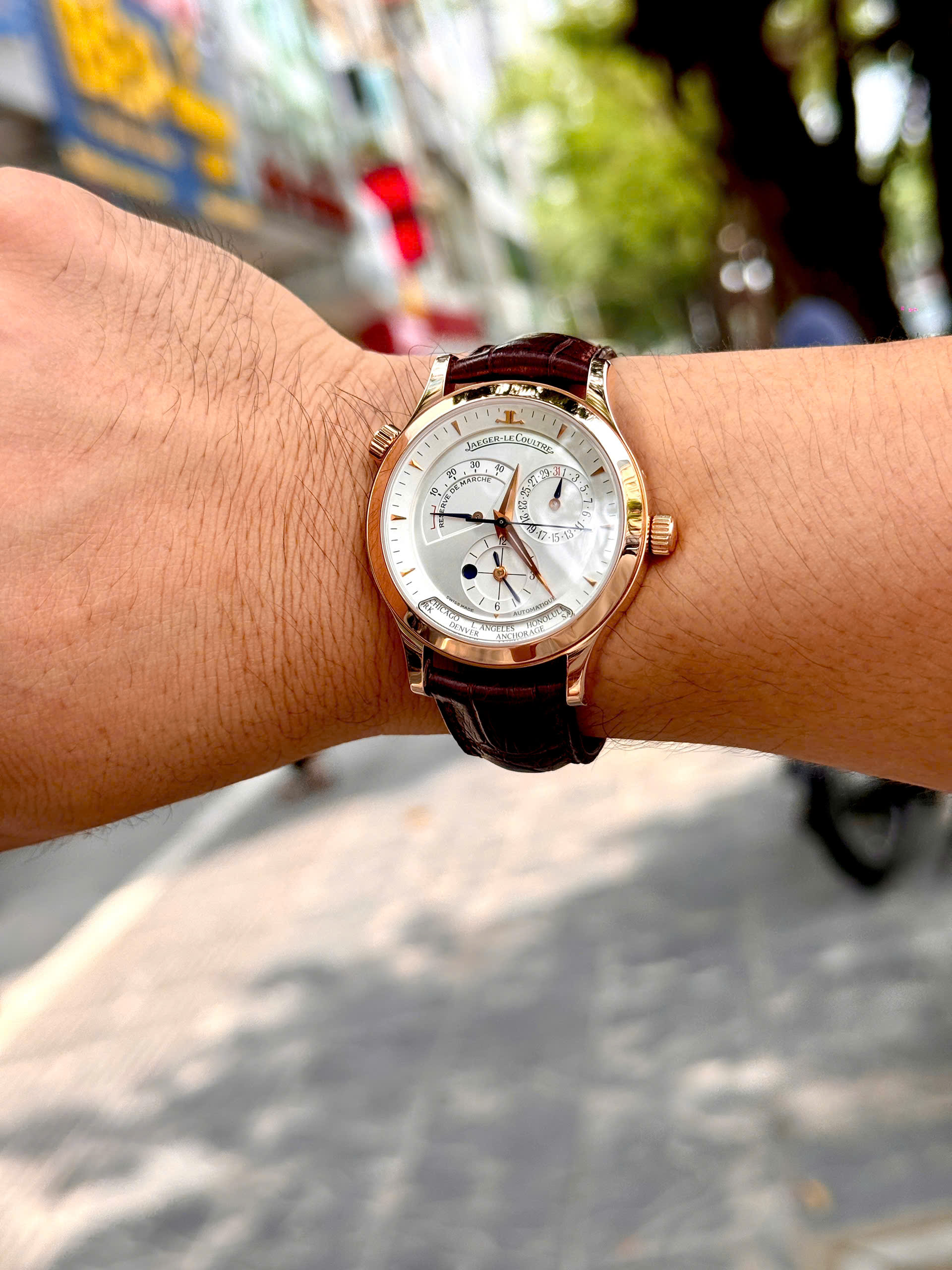 43190829981999602374