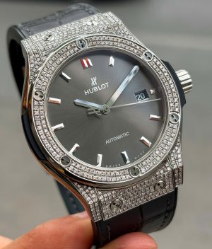 Hublot Classic Fusion Grey Pave 42mm 542.NX.7071.LR