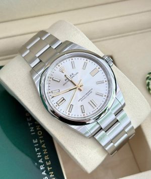 Rolex Oyster Perpetual 134300